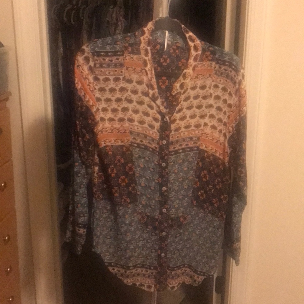 Never worn Free People patterned top XS